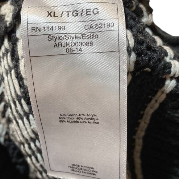 Roxy Black & White Sweater Dress in XL - Picture 6 of 8